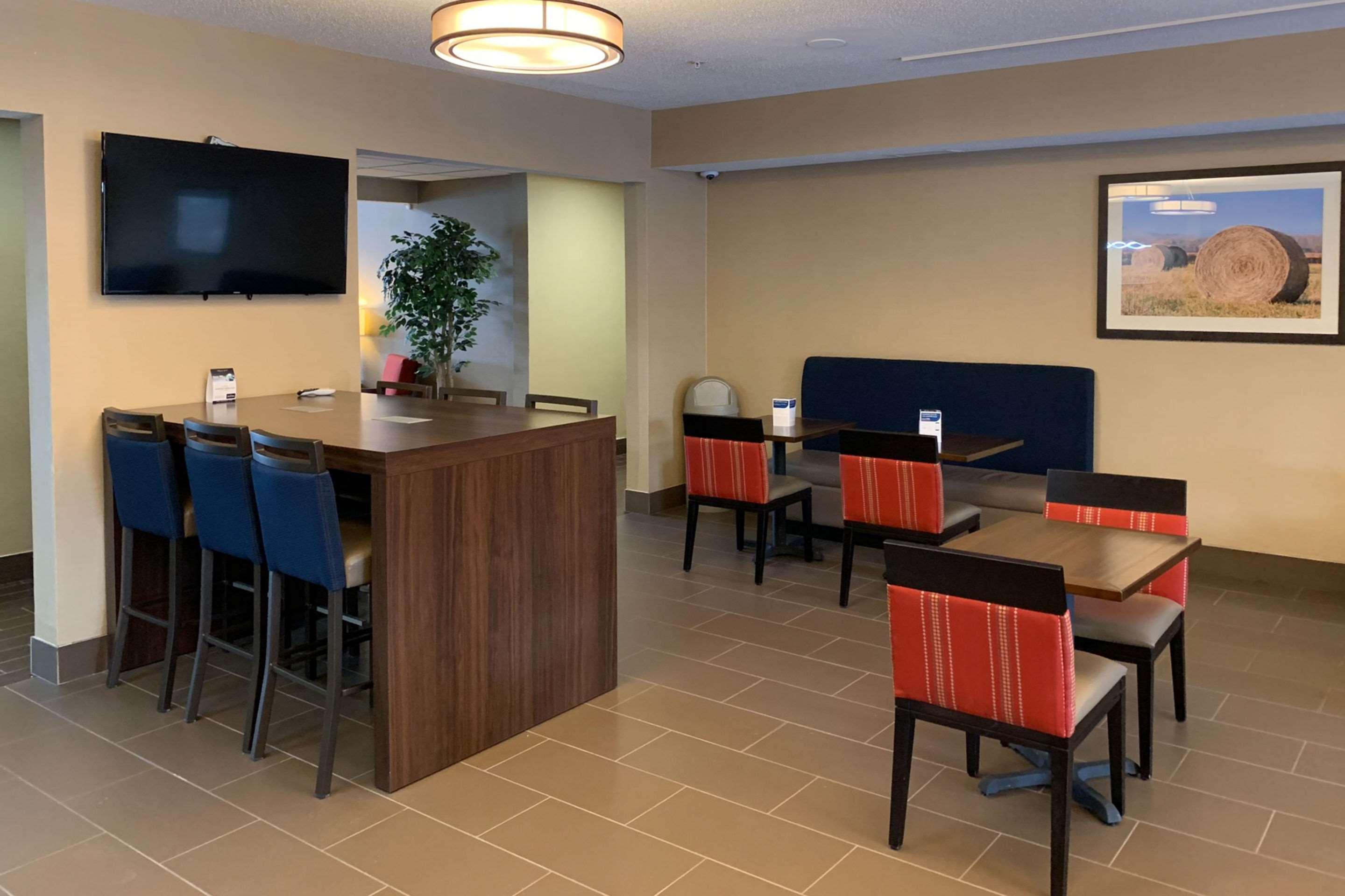 Comfort Suites Auburn Near I-69 Esterno foto