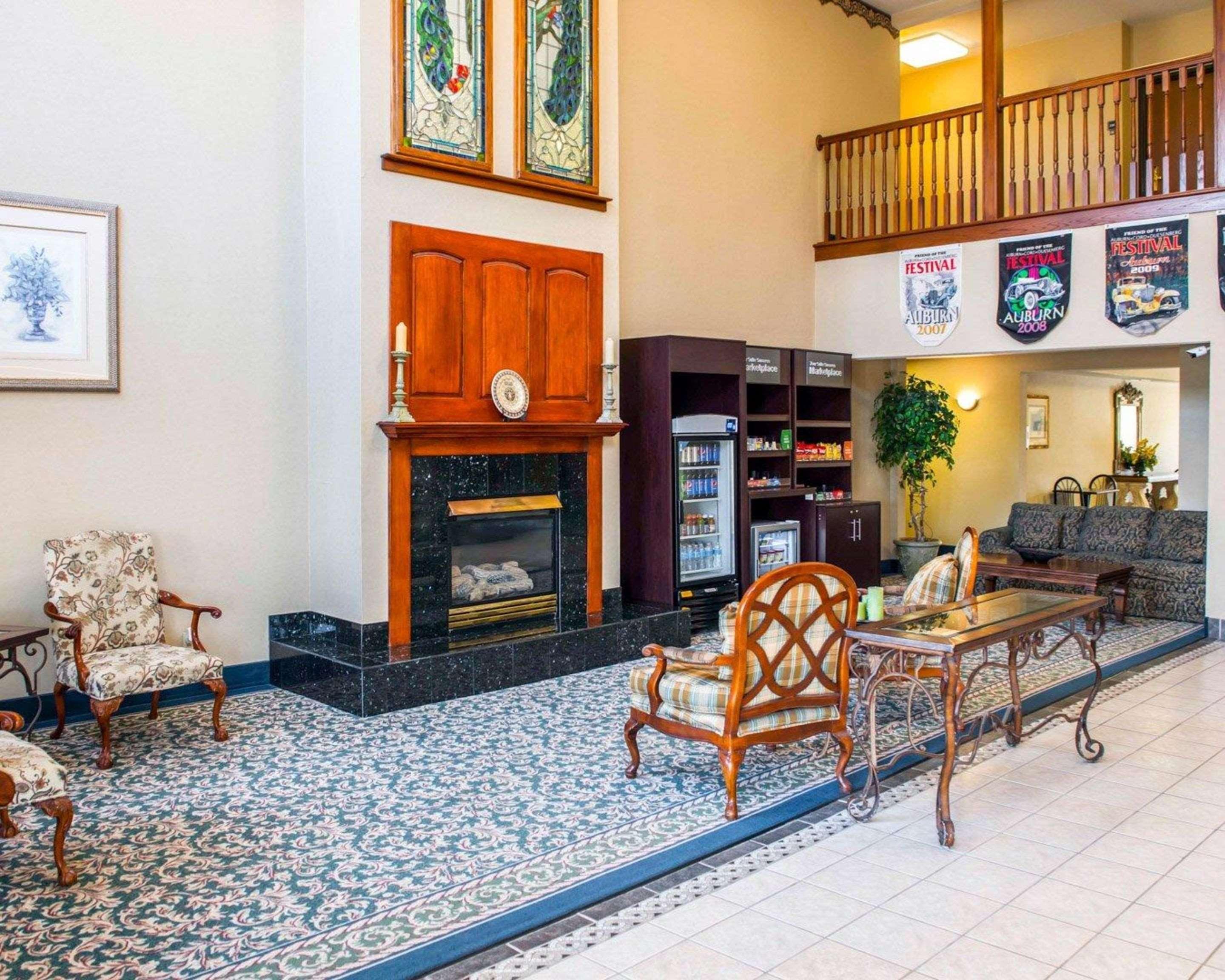 Comfort Suites Auburn Near I-69 Esterno foto