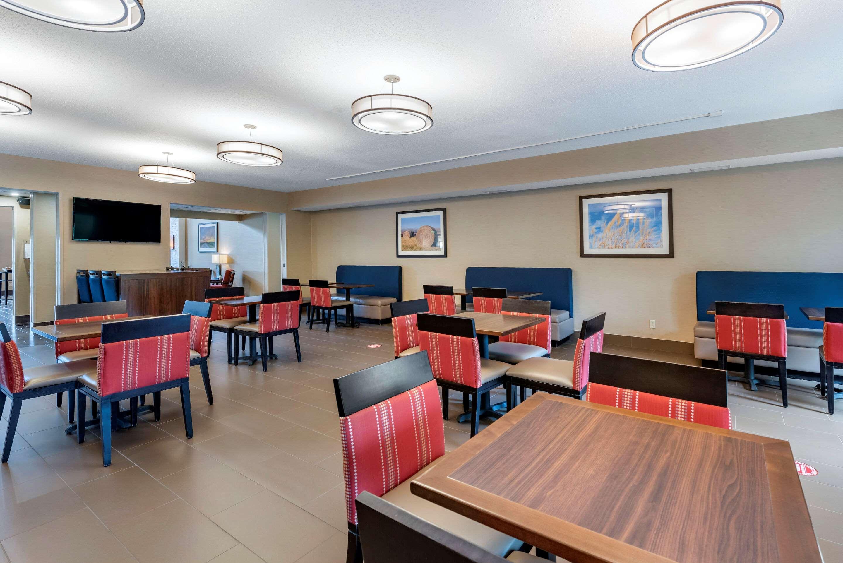 Comfort Suites Auburn Near I-69 Esterno foto