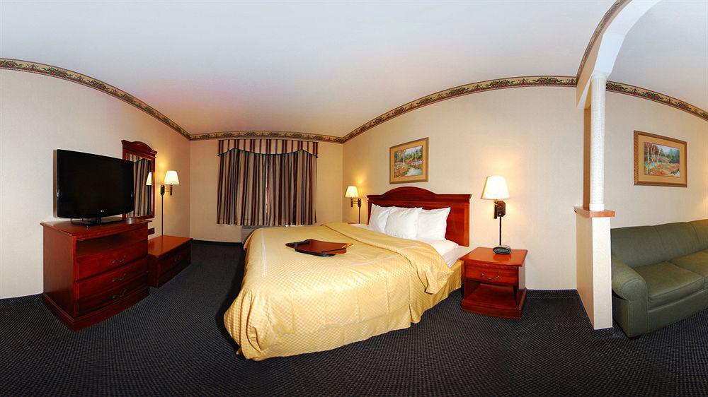 Comfort Suites Auburn Near I-69 Esterno foto